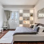 Amora Homes Basilica And Castle View Luxury Suite, Free Parking Reservation Needed