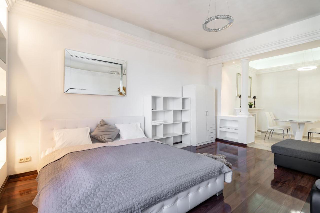 Basilica And Castle View Luxury Suite, Free Parking Reservation Needed Budapest