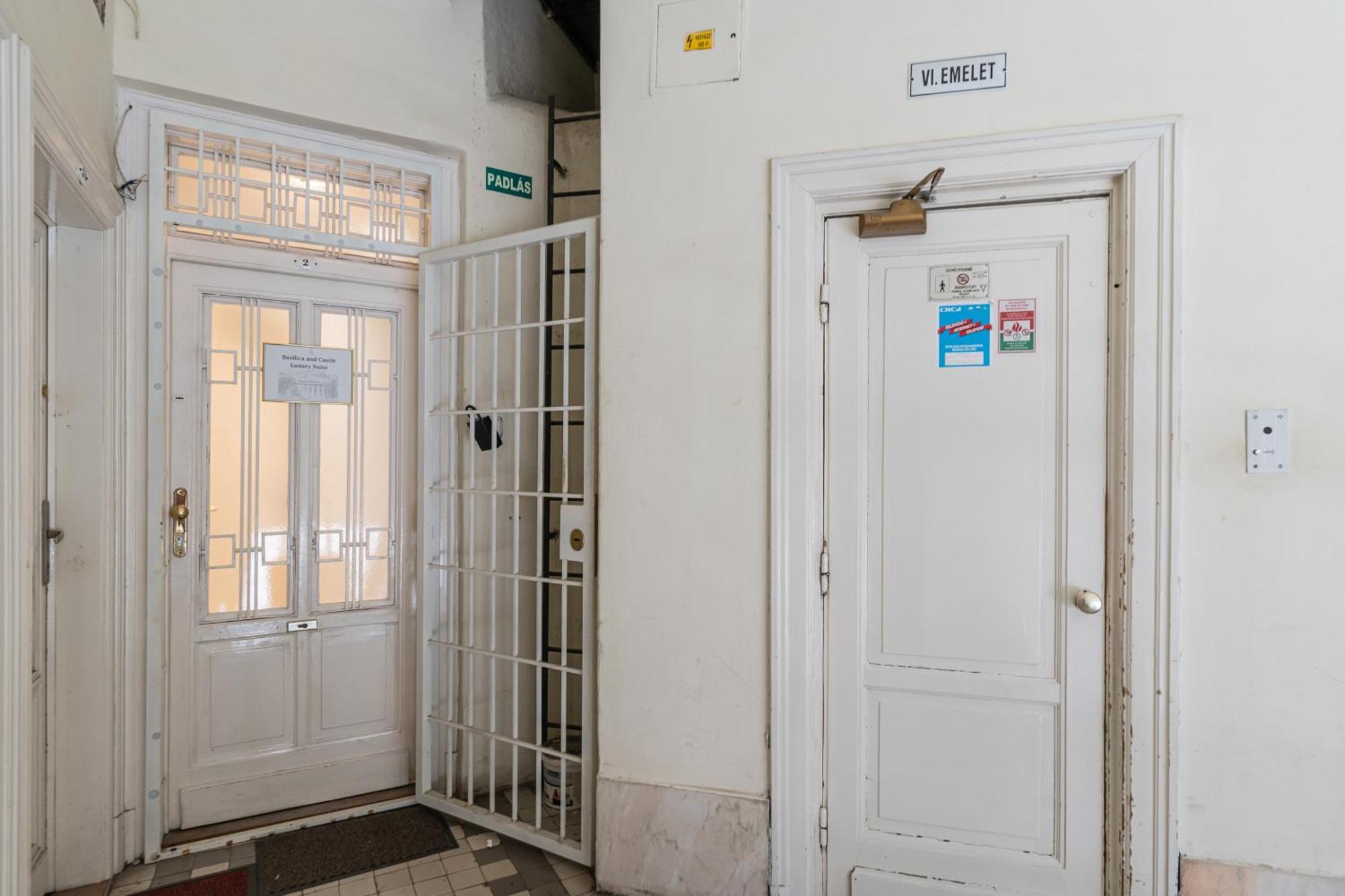 Amora Homes Basilica And Castle View Luxury Suite, Free Parking Reservation Needed Apartament *