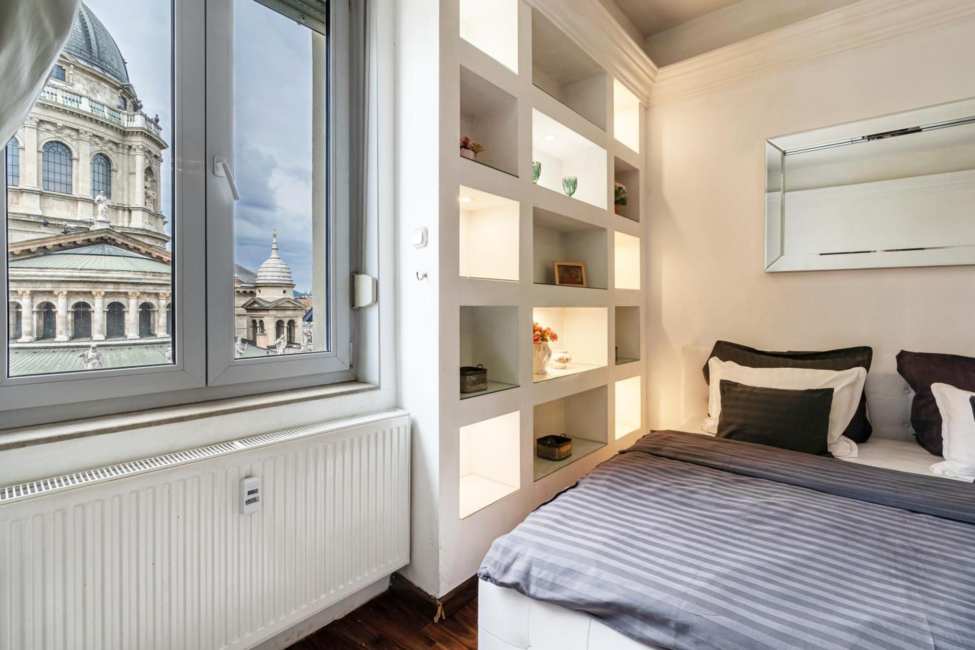 Apartament Amora Homes Basilica And Castle View Luxury Suite, Free Parking Reservation Needed *